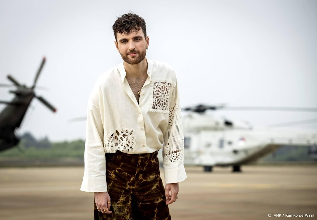 Duncan Laurence naar verkeerde Bevrijdingsfestival gevlogen