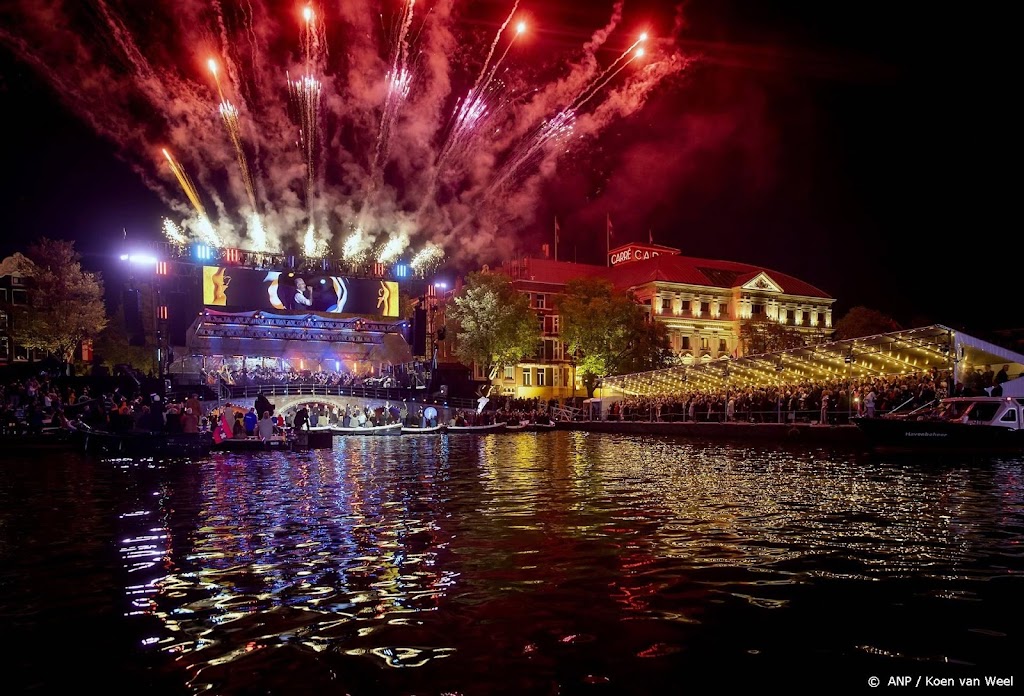 Artiesten sluiten Bevrijdingsdag af met concert op de Amstel
