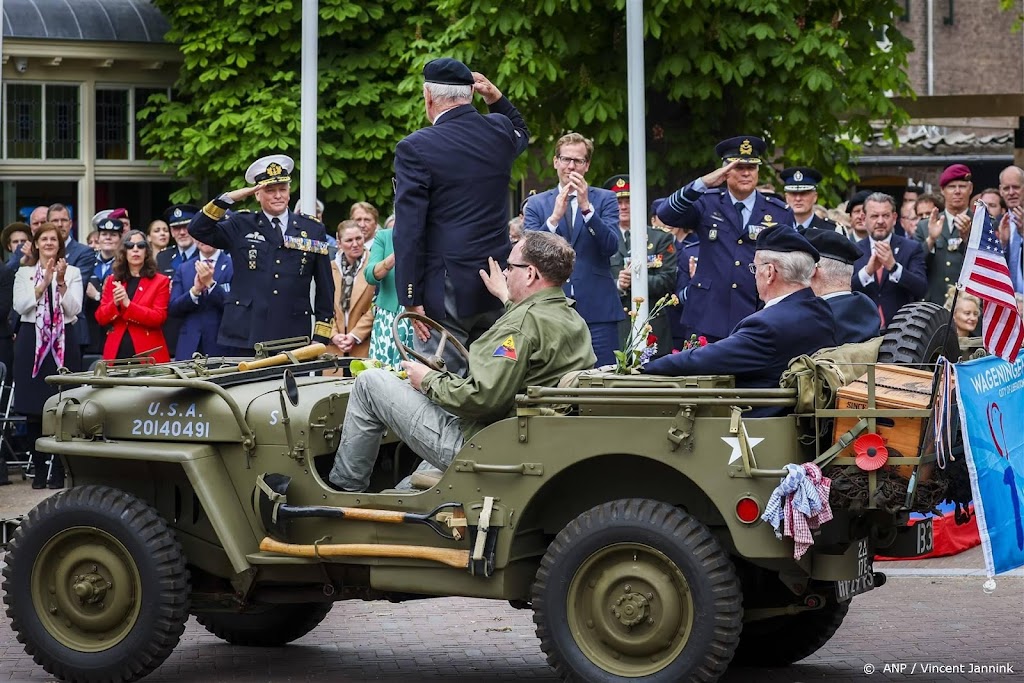Bevrijdingsdefilé Wageningen droog en zonder problemen verlopen