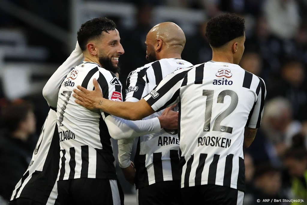 Heracles wint bij Dordrecht en staat samen met PEC Zwolle aan kop