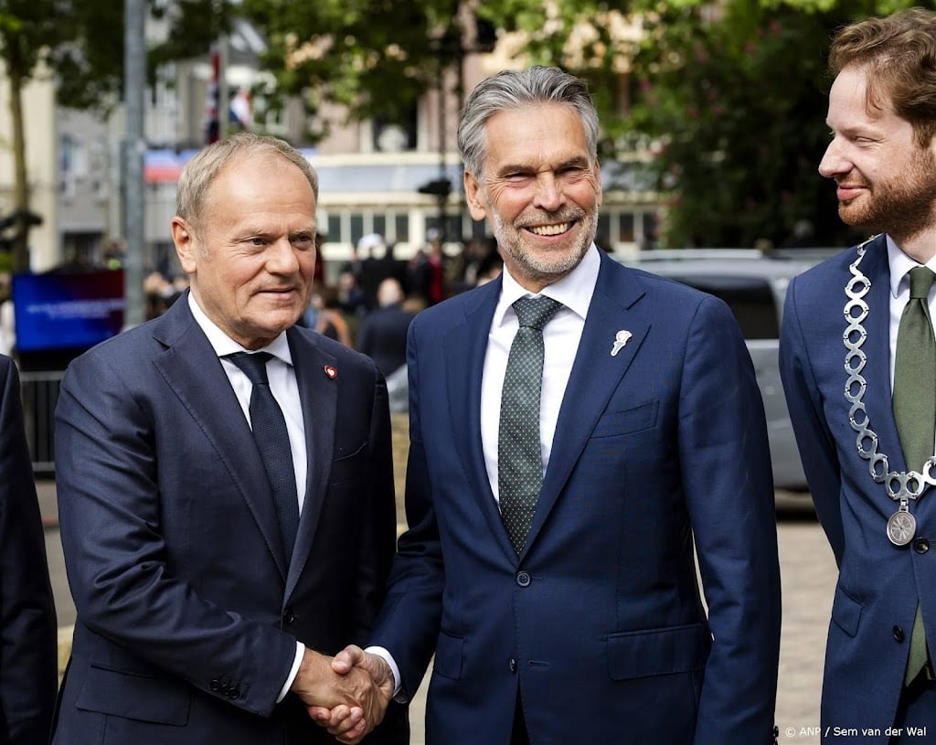 Donald Tusk aangekomen in Wageningen voor vrijheidsviering