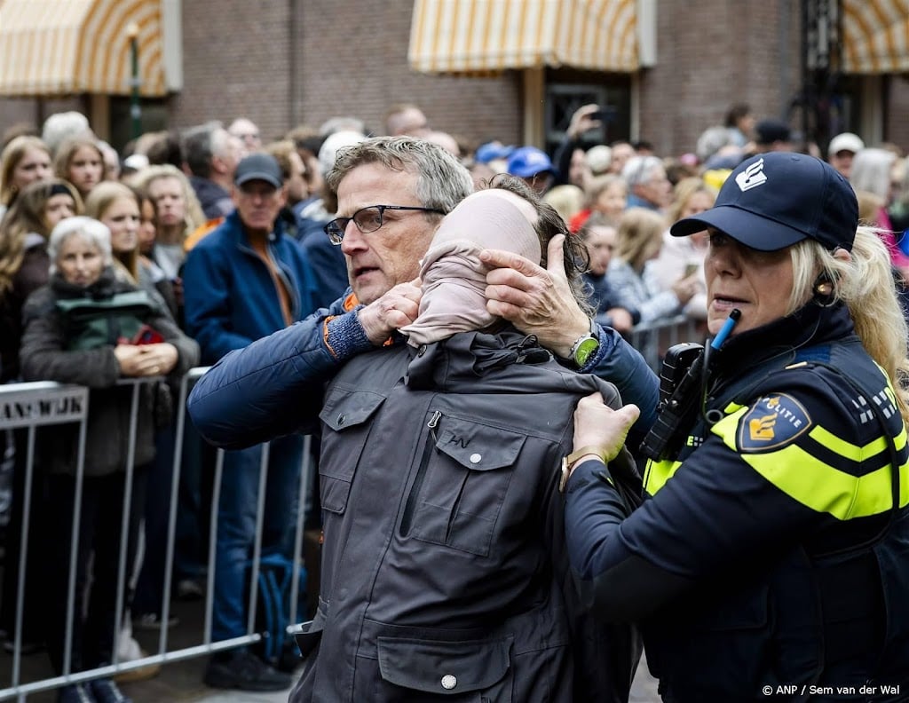 Protest in Wageningen bij toespraak Brekelmans op 5 Mei Plein