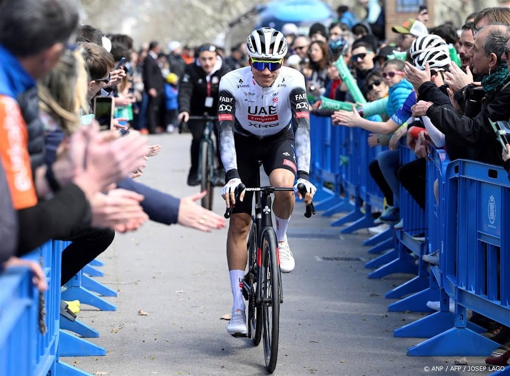 Ayuso met sterke ploeg van UAE Team Emirates naar Giro 