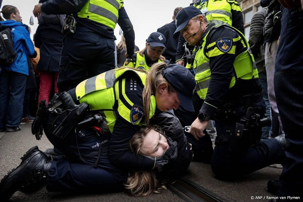 Meeste demonstranten dodenherdenking weer op vrije voeten 