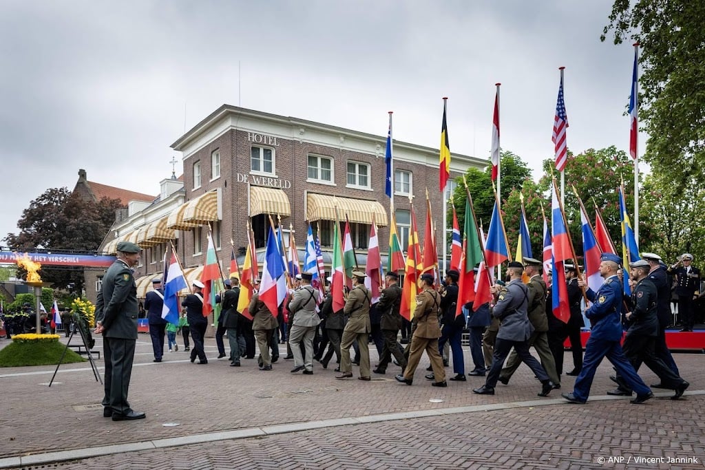 Wageningen45: militairen uit 25 landen liepen in Vrijheidsdefilé