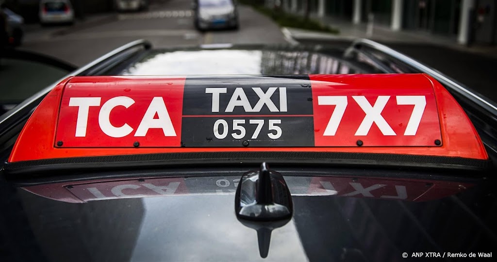 Taxicentrale Amsterdam ziet vraag naar taxiritjes flink toenemen