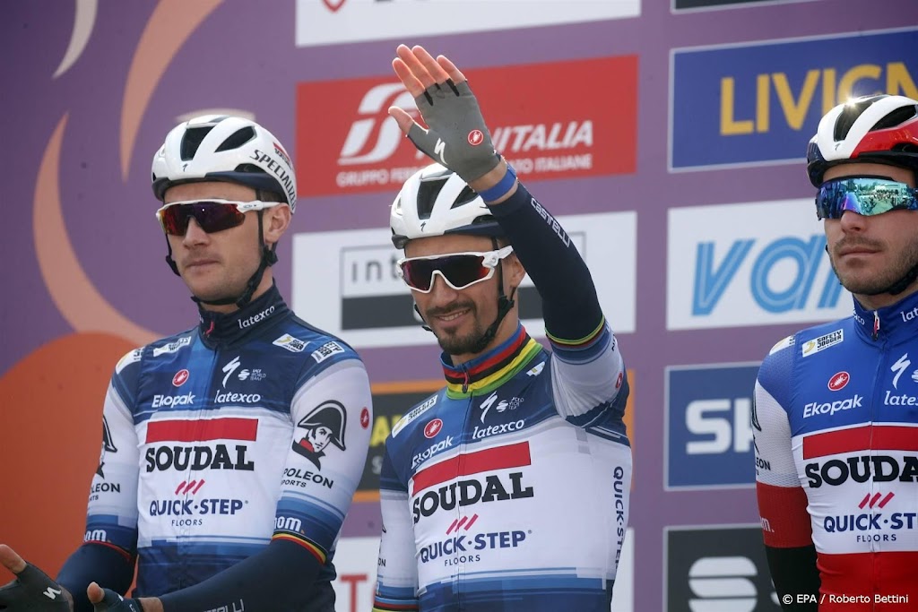 Wielrenner Alaphilippe wint tweede etappe Critérium du Dauphiné