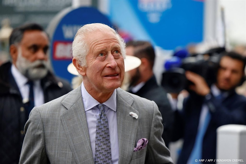 Bankbiljetten met portret koning Charles komen in roulatie