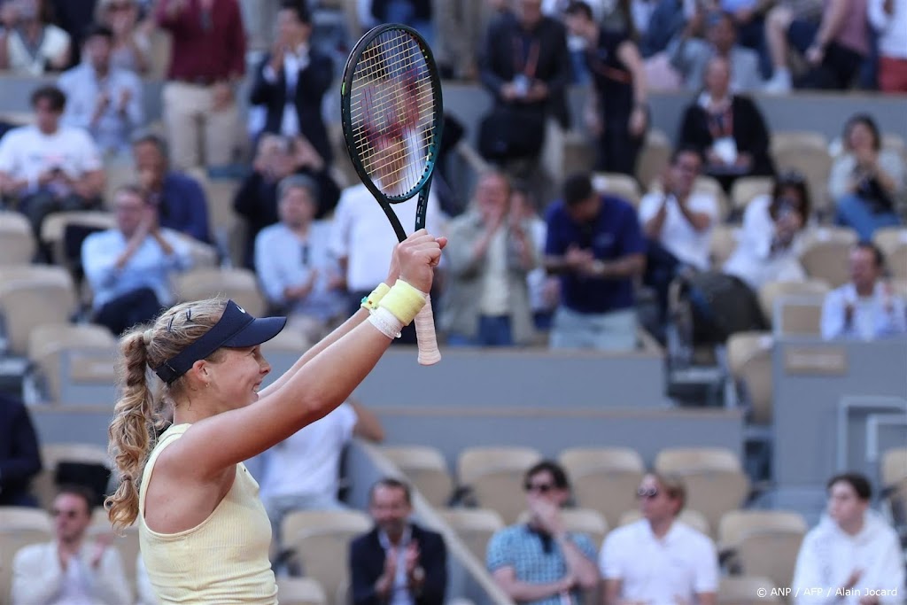 Andrejeva (17) stunt tegen Sabalenka en bereikt laatste vier