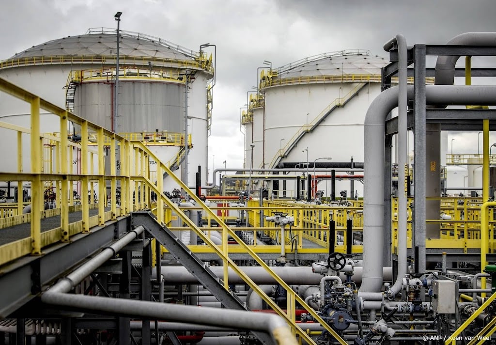 IEA voorziet eerste daling investeringen in olie sinds 2020