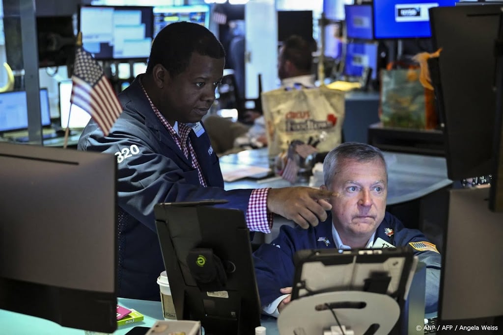 Wall Street blijft voorzichtig in afwachting banenrapport