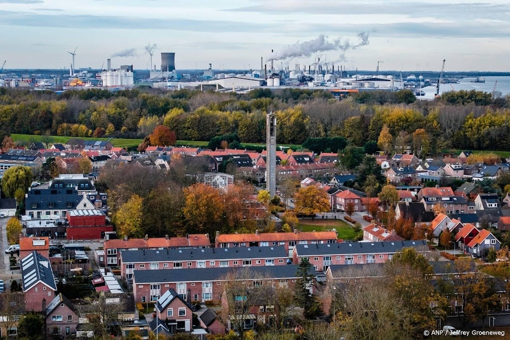 Van Veldhoven: belangrijk proces Moerdijk zorgvuldig te doorlopen
