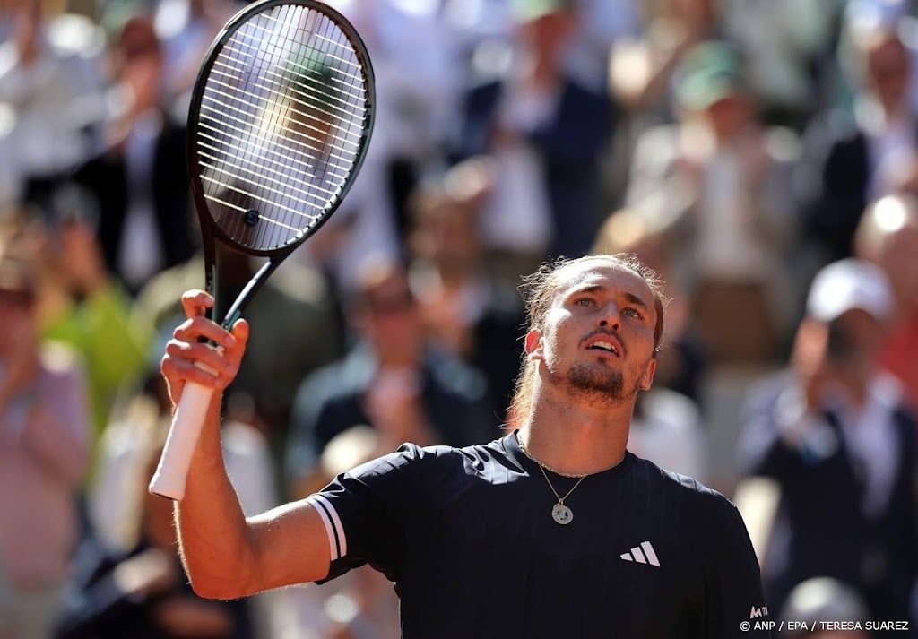 Tennisser Zverev verslaat Menšík en staat in finale Roland Garros
