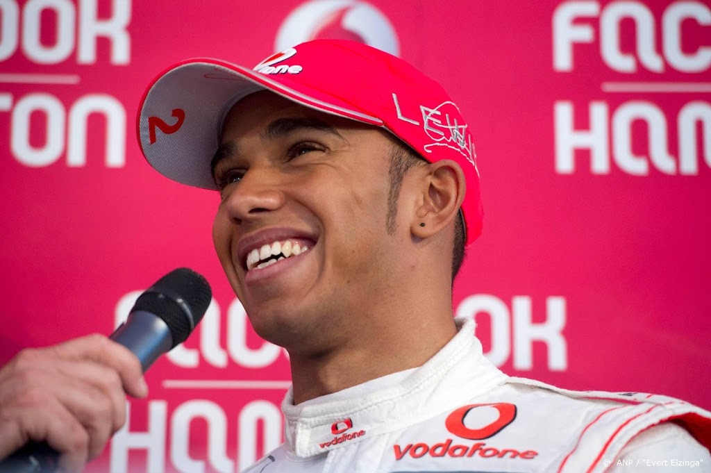 Team van Verstappen wil dat Hamilton alsnog straf krijgt