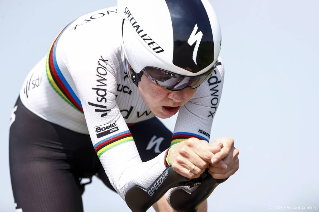 Van der Breggen veruit de snelste in klimtijdrit in Giro d'Italia