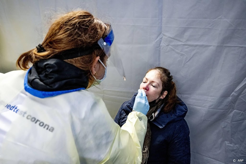 RIVM: piek van zomergolf coronavirus mogelijk in zicht