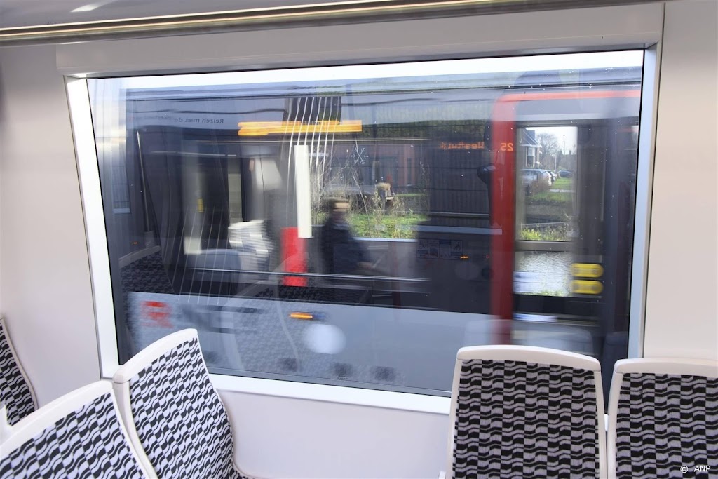 Ook bijna alle metro's rijden niet meer in Amsterdam door storm