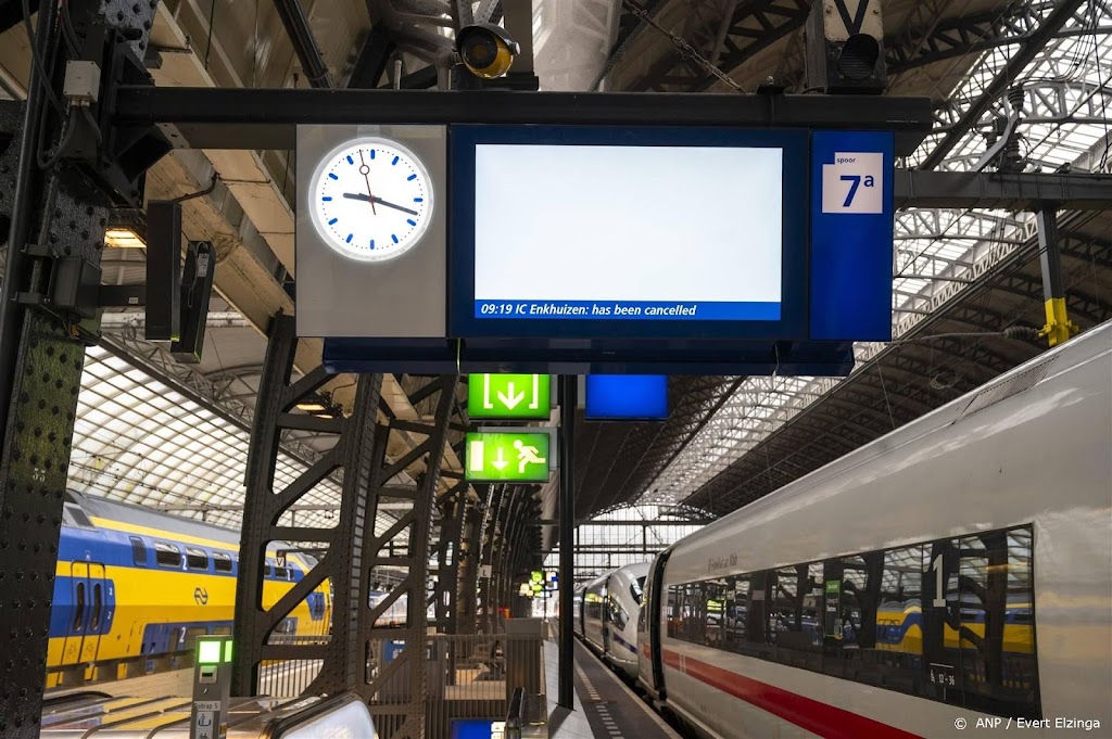 Ook veel internationale treinen rijden niet vanwege storm