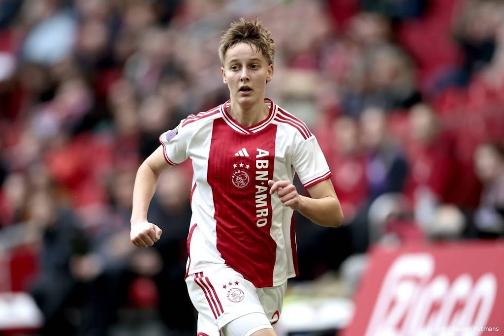 Ajax raakt verdedigster Kardinaal kwijt aan London City Lionesses