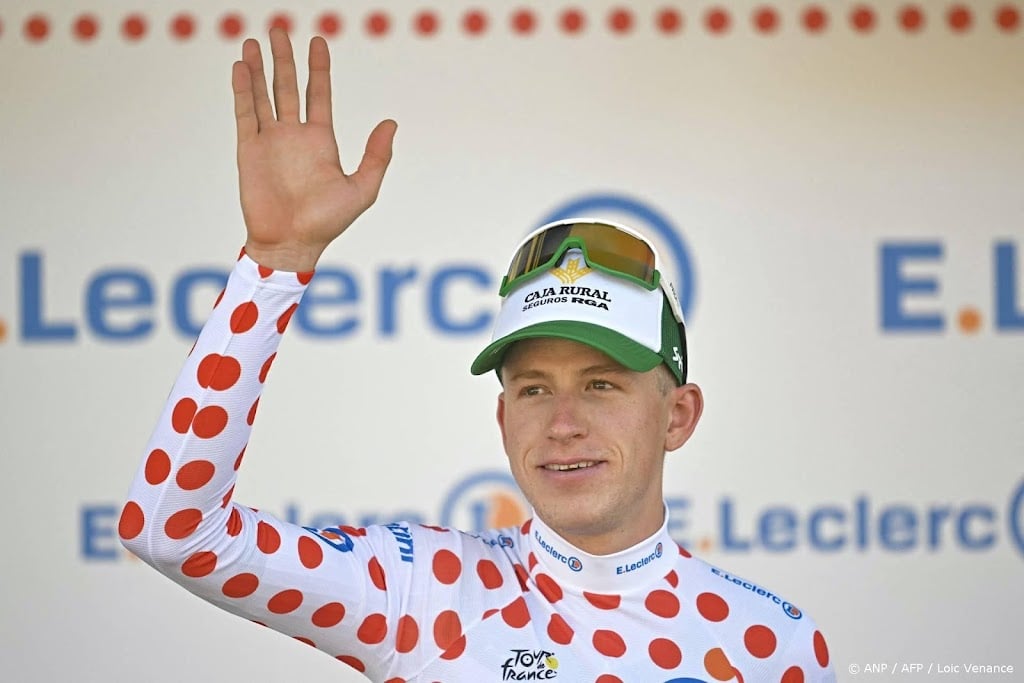 Wielrenner Molenaar neemt bolletjestrui over van Pogačar in Tour