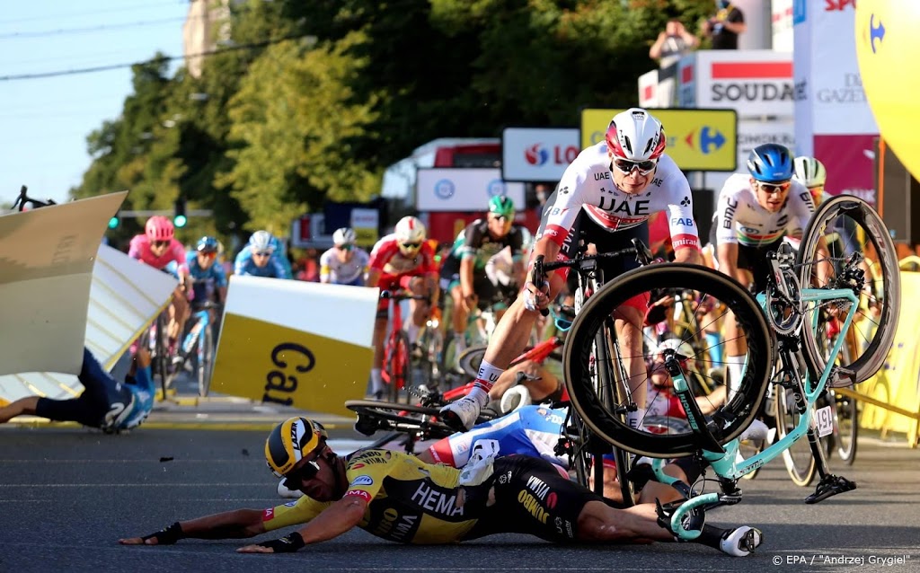 Ploeg van Groenewegen biedt excuses aan voor crash
