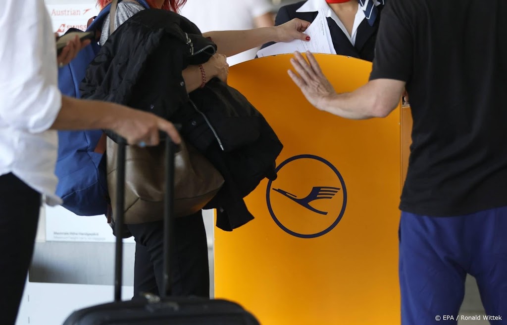 Lufthansa verkleint kwartaalverlies, kasstroom positief