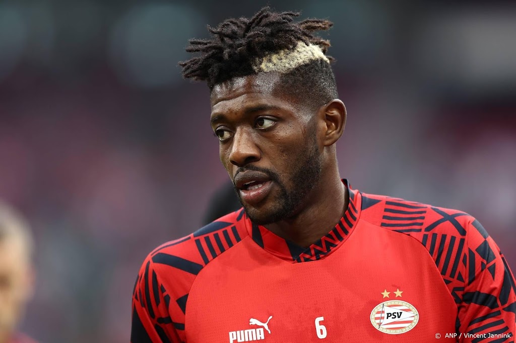 Sangaré en Max trainen weer mee bij PSV