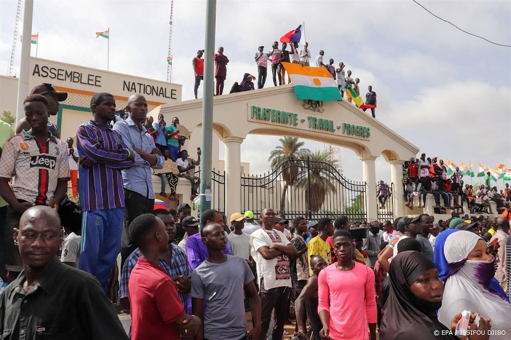 Frankrijk steunt militair actieplan om coup in Niger te stoppen