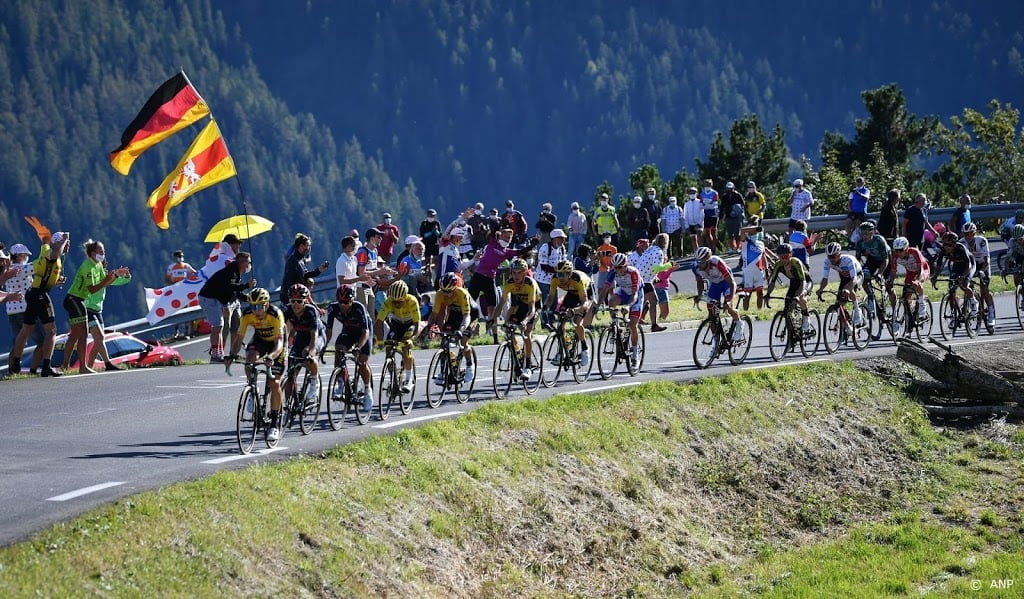 Tourpeloton begonnen aan eerste Pyreneeënrit