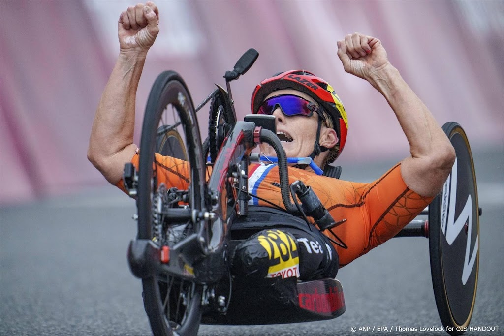 Handbikester Jansen sluit paralympische carrière af met zilver 