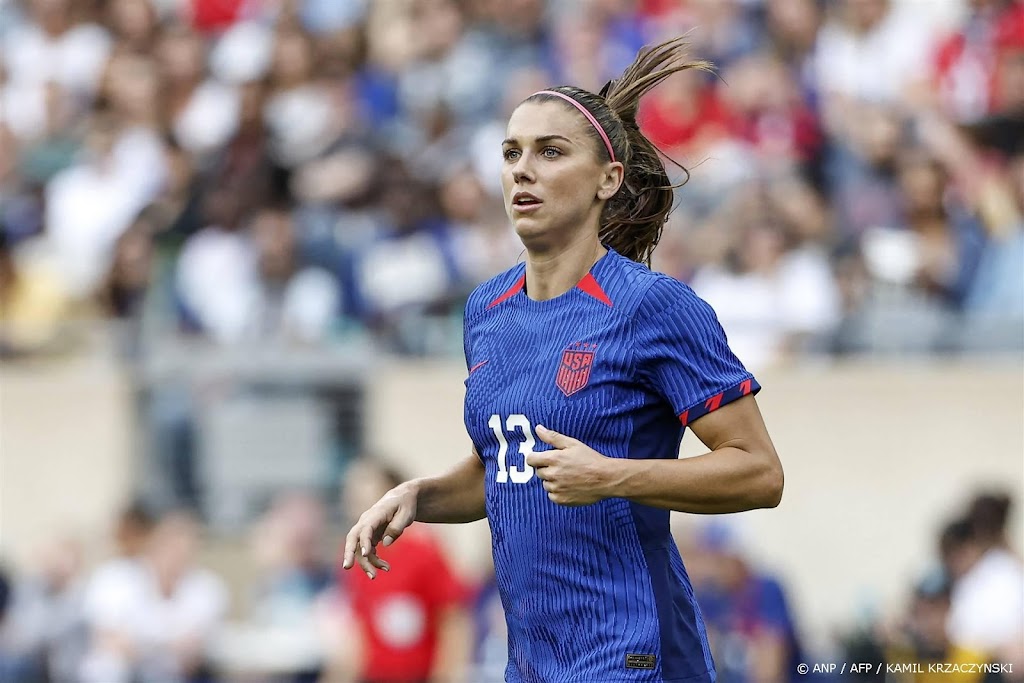Amerikaans voetbalster en icoon Morgan stopt
