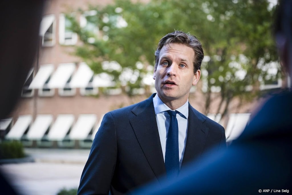 Karremans wil 500 ondernemersregels minder voor zomer 2026