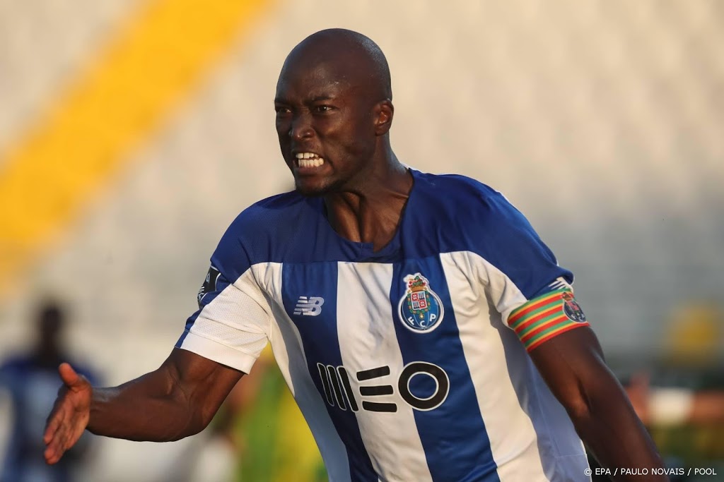 Portugese international Danilo van FC Porto naar PSG