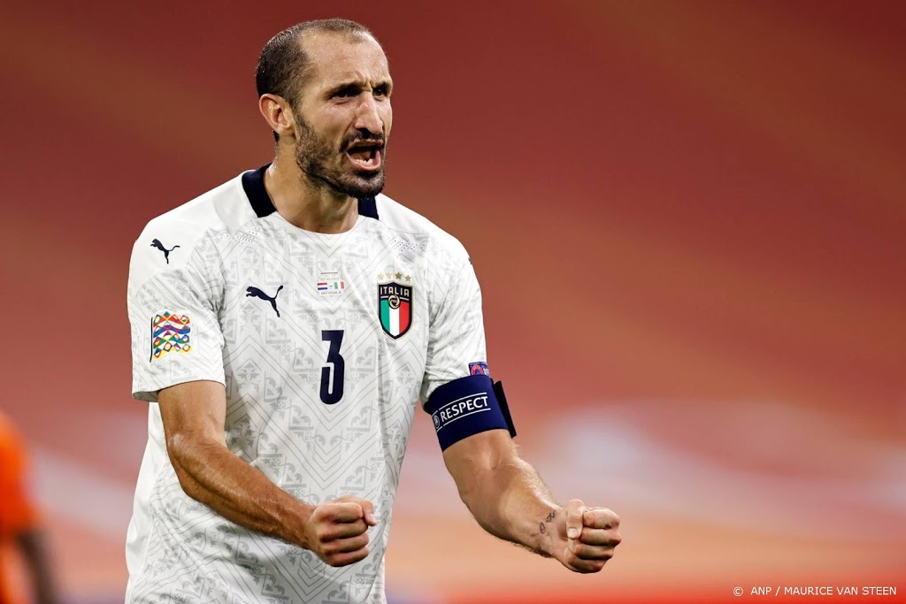 Italië wacht op geteste verdedigers Chiellini en Bonucci