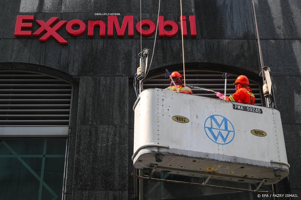 'Olieconcern ExxonMobil rekent op hogere uitstoot'