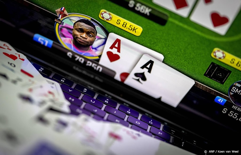 Holland Casino start online gokken 'geleidelijk' op