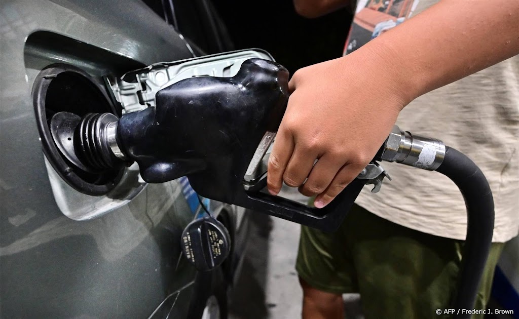 Olieprijzen verder omlaag na grootste daling in meer dan een jaar