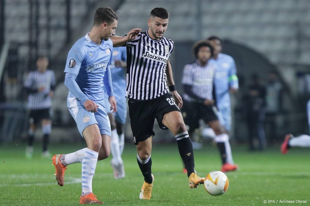 PSV zet zichzelf na rust te kijk bij PAOK en zakt naar derde plek