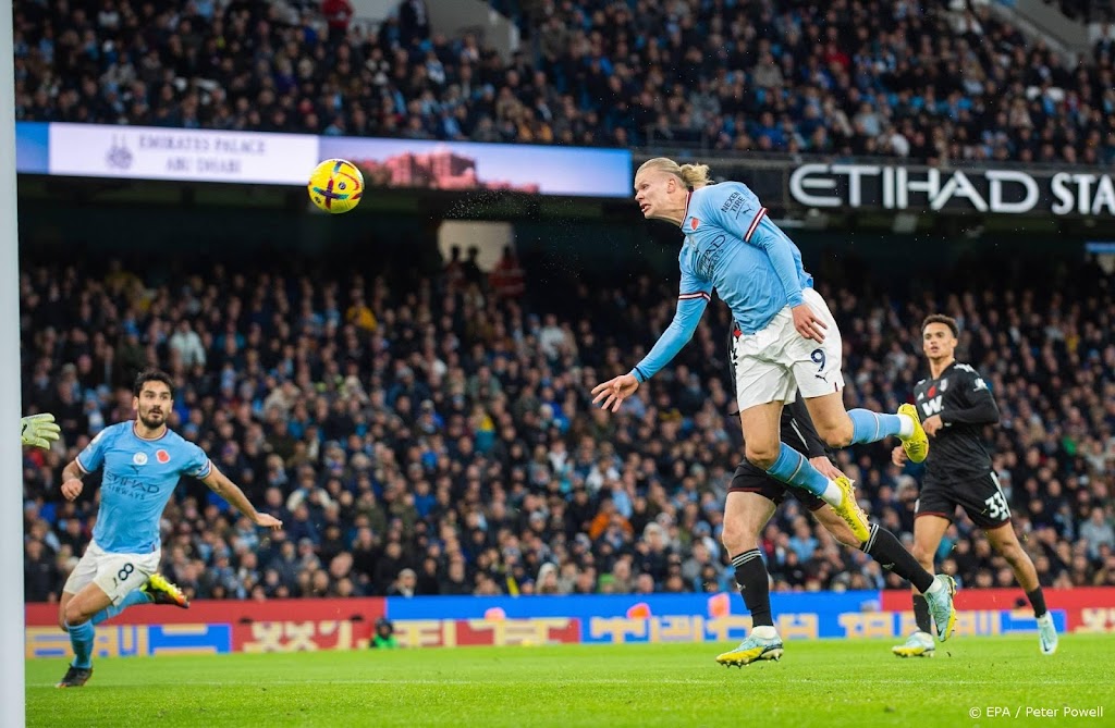 Tiental Manchester City diep in blessuretijd langs Fulham