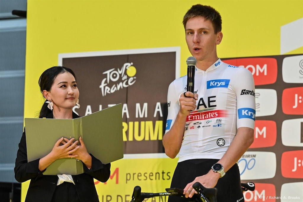 Wielrenner Pogacar klopt Vueltawinnaar Kuss in Saitama Criterium
