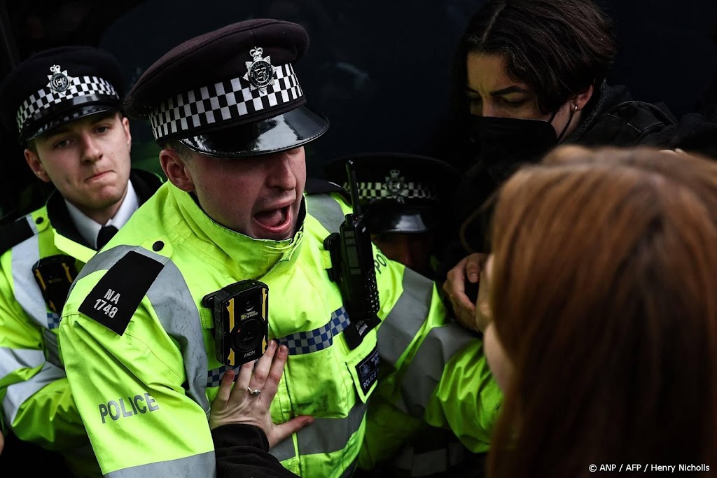 Honderden Britse agenten ontslagen om wangedrag 