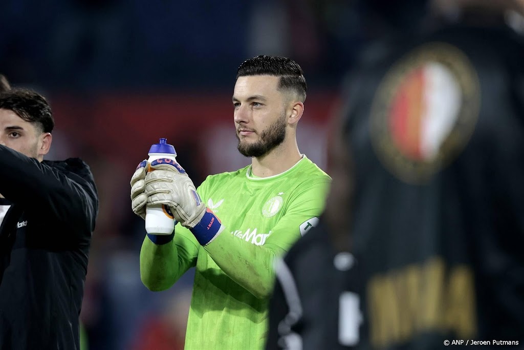 Feyenoord mist Bijlow tegen RB Salzburg door 'lichte klachten'