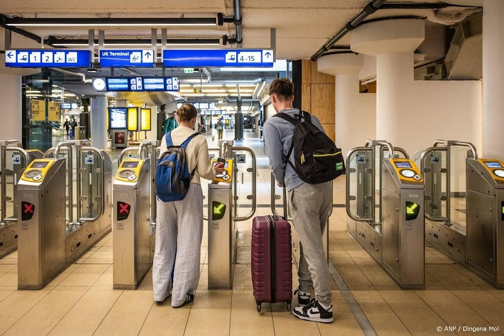 NS: treinkaartjes en abonnementen gemiddeld 6,5 procent duurder
