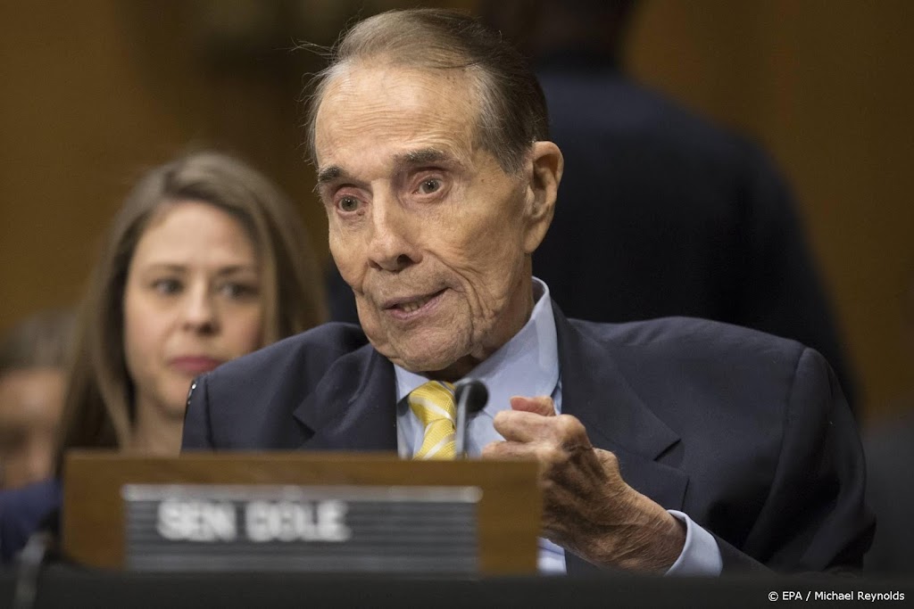 Voormalig Republikeins presidentskandidaat Bob Dole overleden