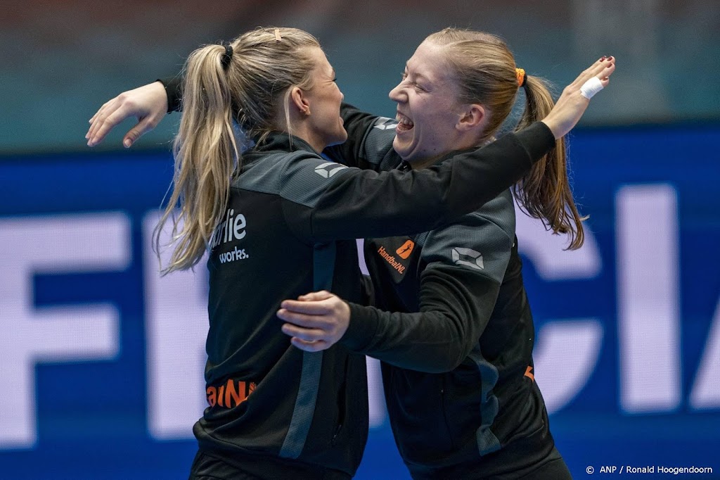 Handbalsters op WK ook ruim langs Oezbekistan