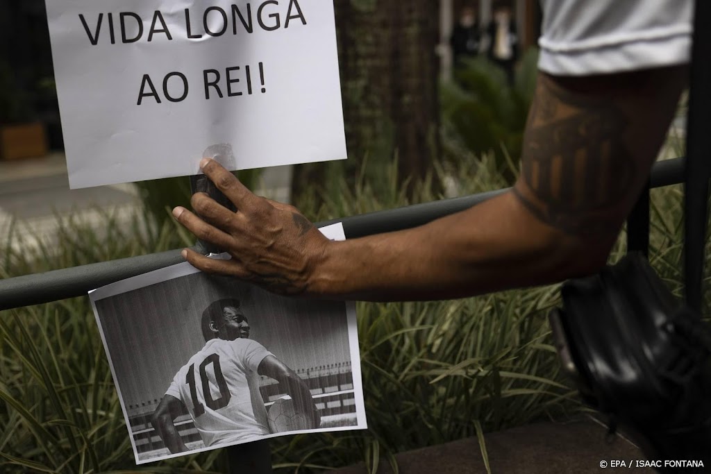 Dochters van zieke Pelé stellen Brazilianen gerust