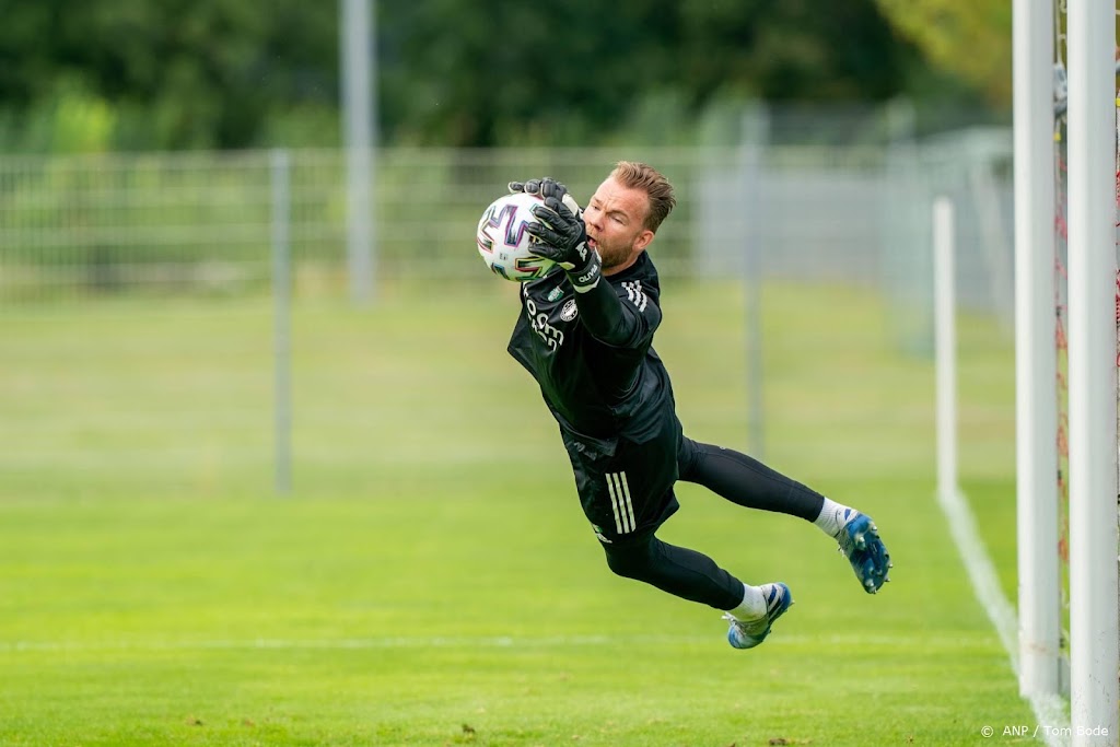 Koploper Feyenoord start voorbereiding met oude bekende Marsman