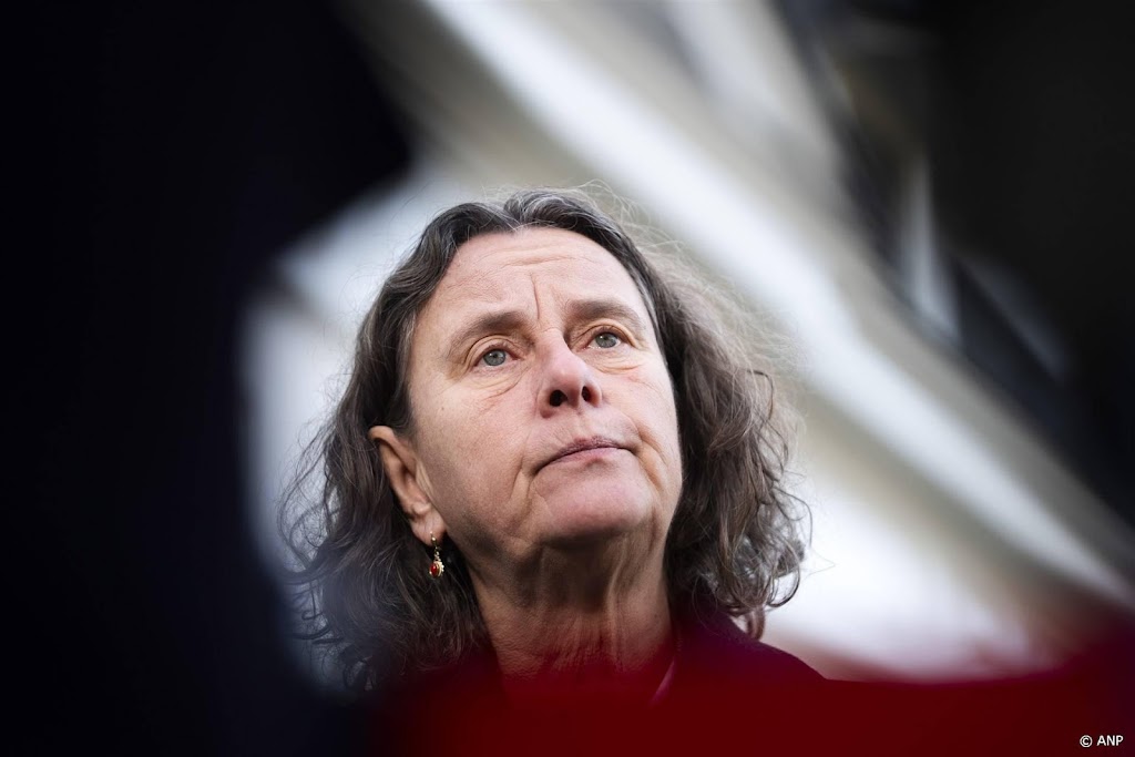 Faber belooft grensgemeenten nu te betrekken bij controles