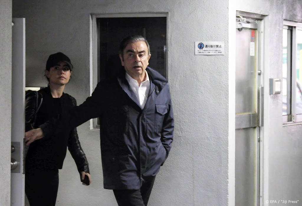 'Ghosn nam de trein voor vlucht uit Tokio'