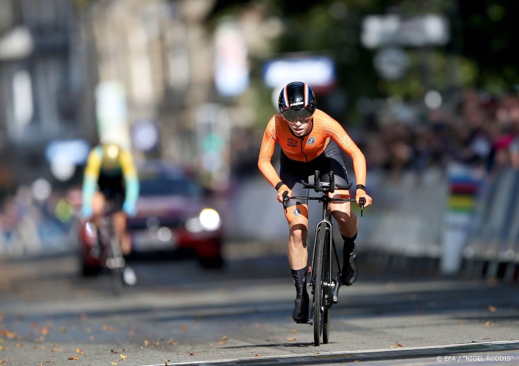 Veldrijdster Van Anrooij (17) naar topteam Telenet